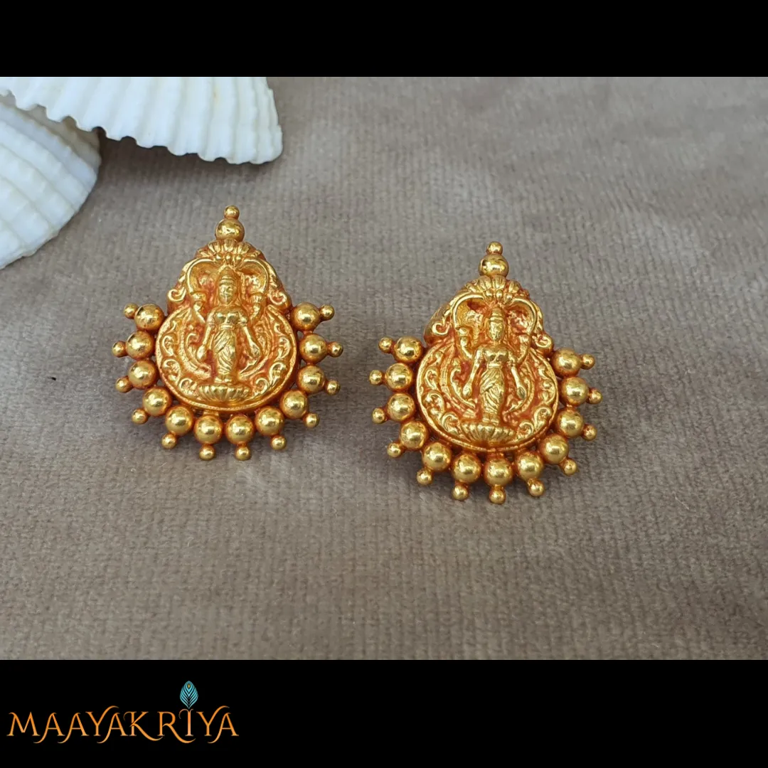 Lakshmi Nagara Small Pendant Set