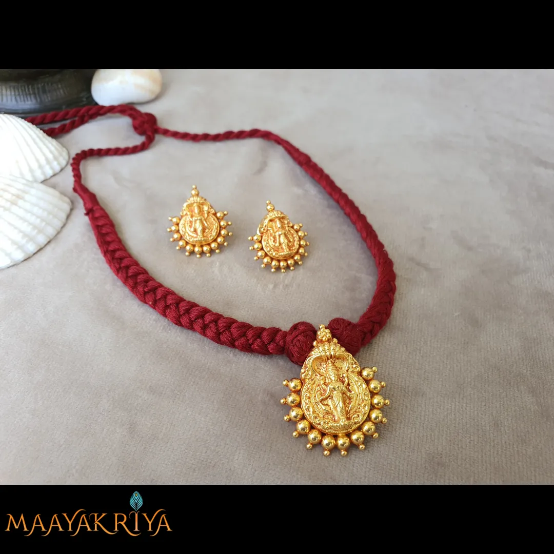 Lakshmi Nagara Small Pendant Set